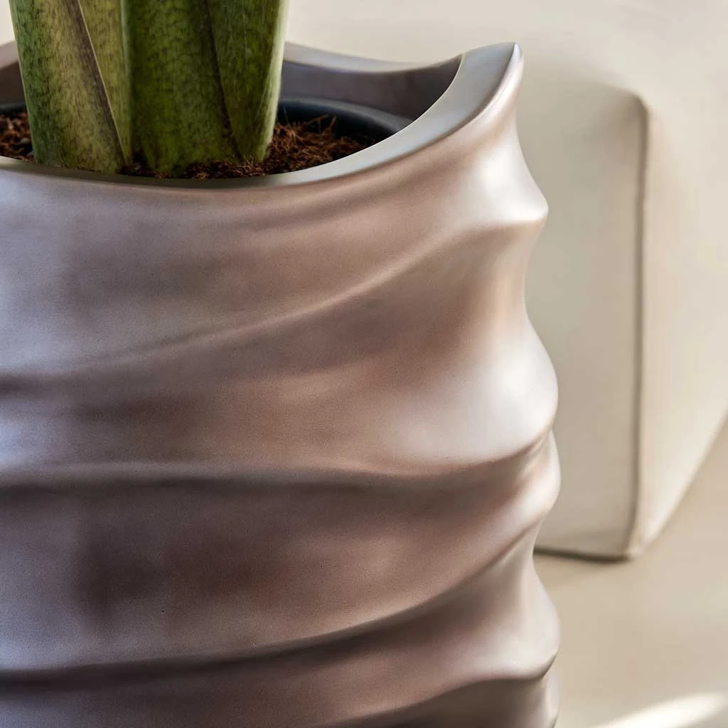 Gradient Lee Partner Planter - Matt Coffee 3 Gradient Lee Partner Planter - Matt Coffee - Image 3