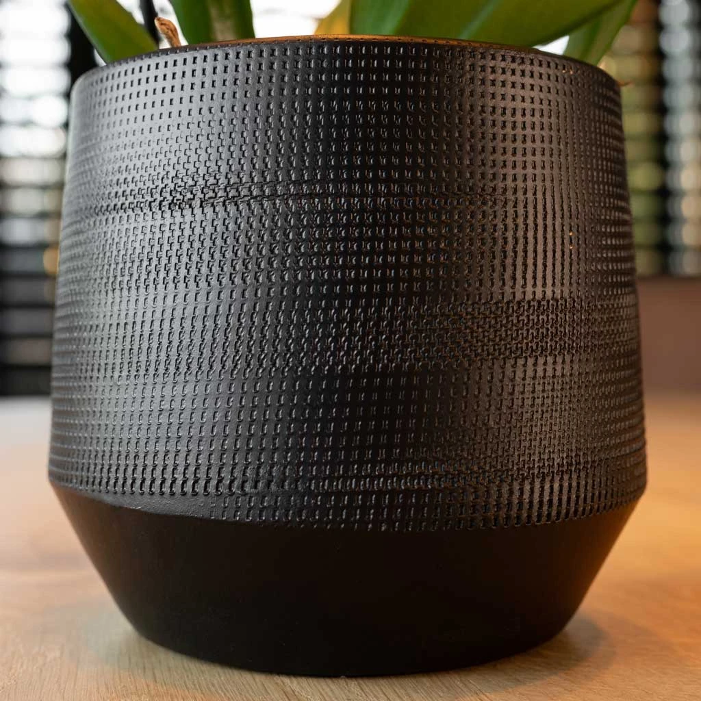 Norell Plant Pot - Black 2 Norell Plant Pot - Black - Image 2